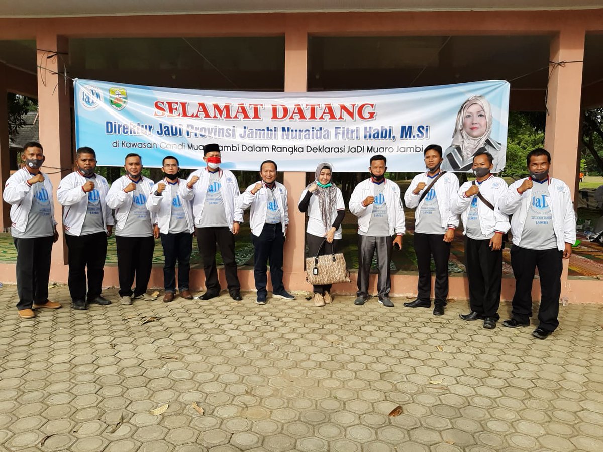 JaDemokrasi's tweet photo. Deklarasi Jaringan Demokrasi Kabupaten Muaro Jambi di Provinsi Jambi. 

#JaDIJambi
#JaDI
#DeklarasiJadi https://t.co/Ug9zdtx5e0