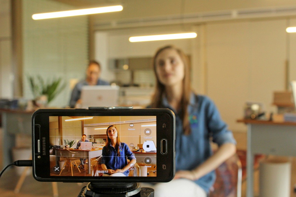 98% of people in a recent survey said #video strengthens relationships both outside and inside the company.  In this article, <a href="/uctodaynews/">UC Today</a> reveals more of 2020's 'must have #videoconferencing statistics' bit.ly/3hR16dT