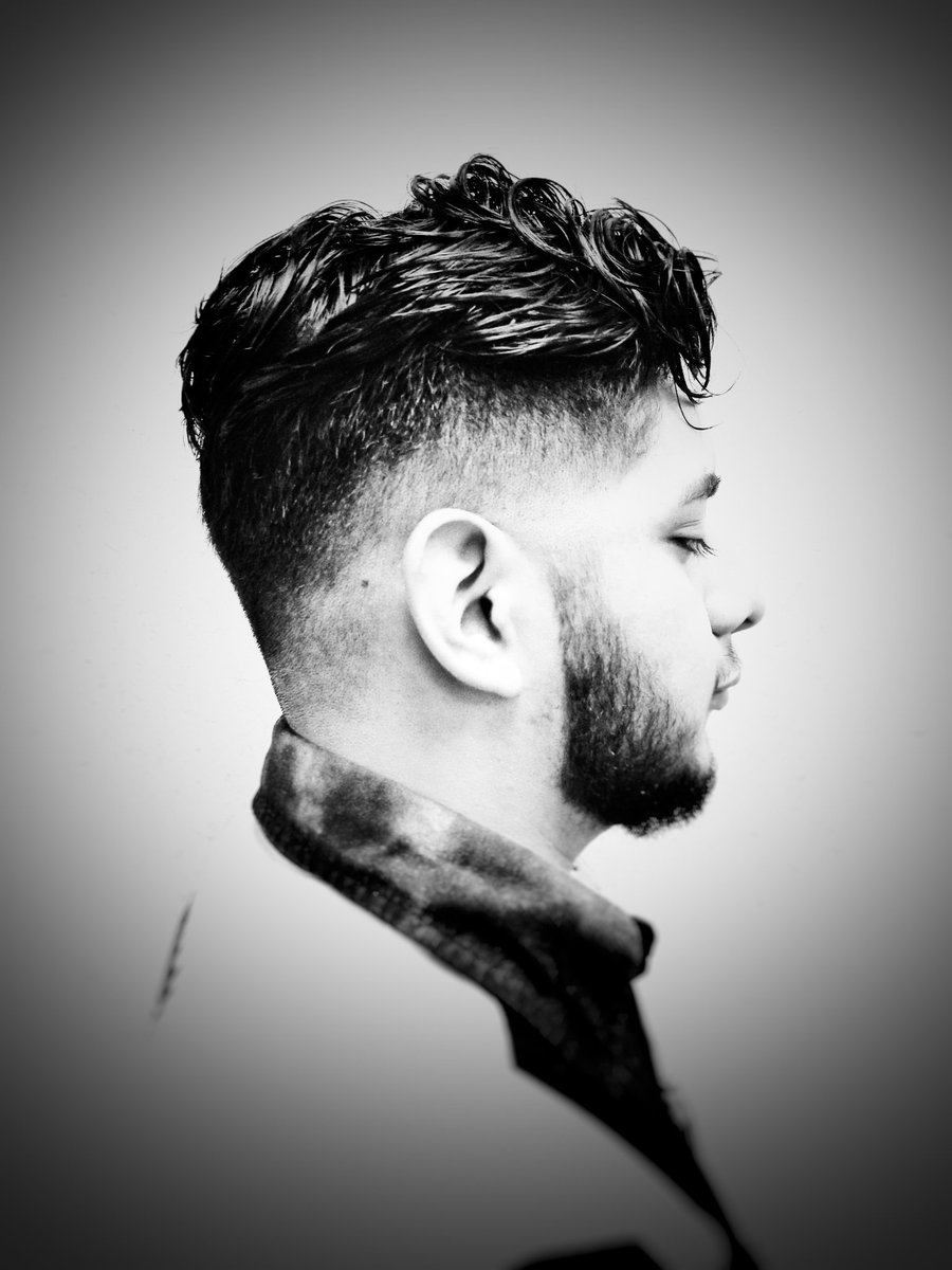 oftheseabeauty's tweet photo. Drop fade for the win💣 #dropfade #fade #austintx #austintxhairsylist #hairstylist #barber #marisathebarber #curls #curlspoppin #austintxbarber https://t.co/lnW0crtixI
