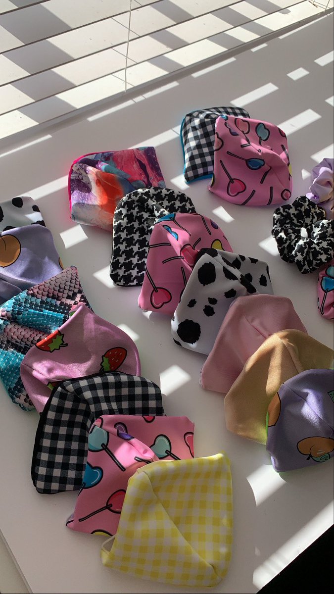Robyn_Eve17's tweet photo. https://t.co/cdbnXOWfi2 I also sell lots of cute facemasks and scrunchies too ✨ https://t.co/pJKEFsDTFJ