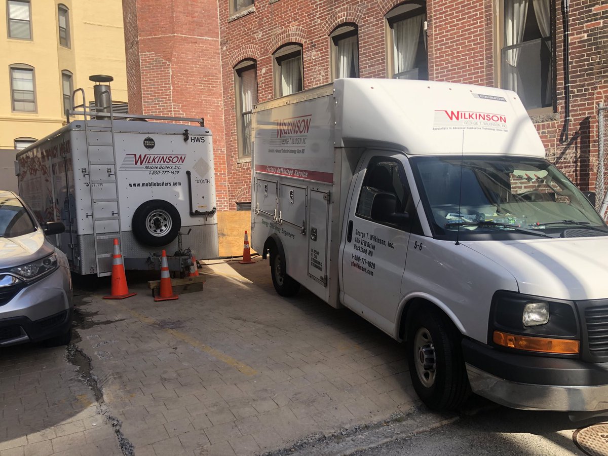 tweet_on_heat's tweet photo. On the job in downtown Boston installing new Riello condensing boilers while simultaneously providing domestic hot water via the hot water #mobileboiler. #energyefficiency #teamworkmakesthedreamwork #wilkinson https://t.co/WQCdT1yLHQ