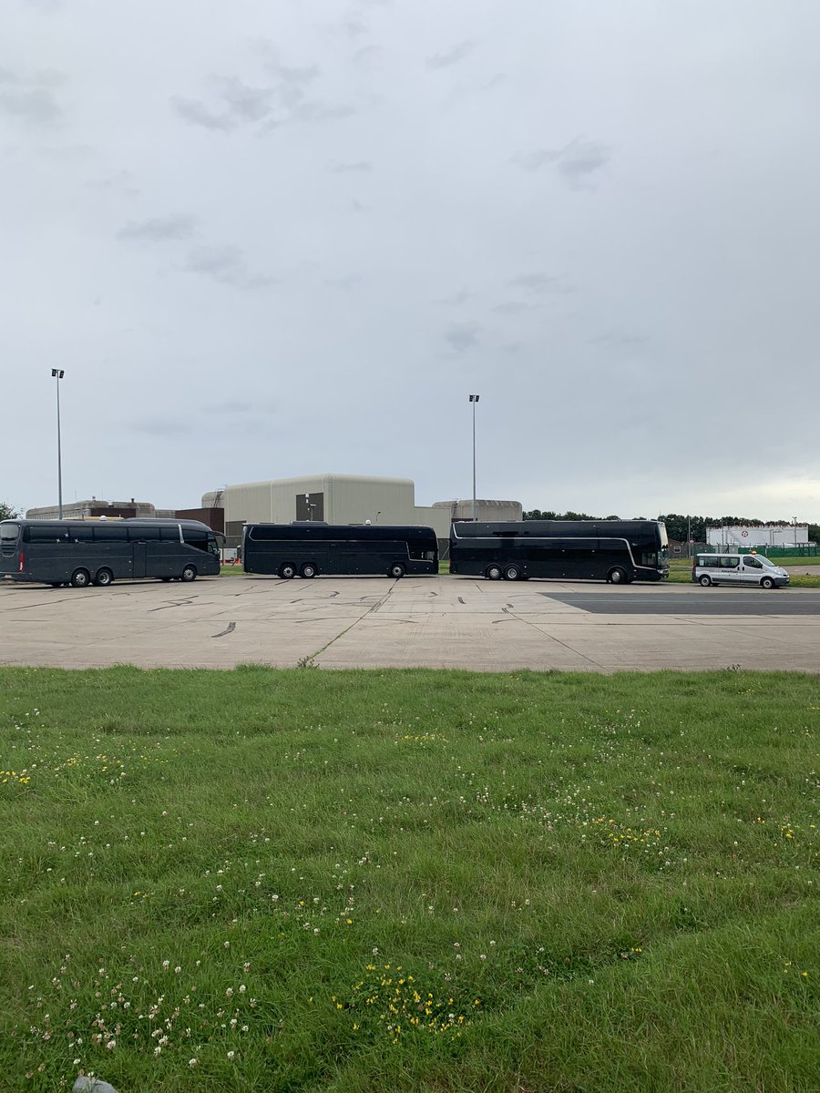 advantageflight's tweet image. Well this picture could only of meant 1 thing..........last game of the 2019/20 Premiership season #privatehandling #executivehandling #privateaircrafthandling #executiveaircrafthandling #privateaviationindustry #executiveaviationservices #privateaviationservices #ema #egnx #fbo