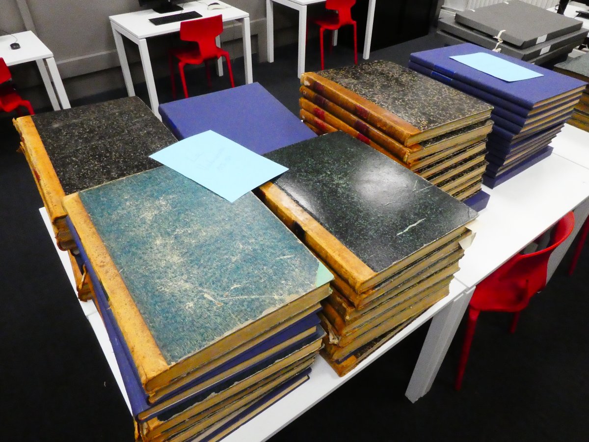 BibValenciennes's tweet photo. 60 ans (1890-1951) des éditions de journaux comme « Le Guetteur de Valenciennes », « Le Valenciennois » et « Le Petit Valenciennois » sont partis en #numérisation chez @Archimaine pour une mise en ligne sur #médiathèquenumérique et @GallicaBnF. #Valenciennes #presse #OCR #DracHdF https://t.co/MWb1Dygdy5