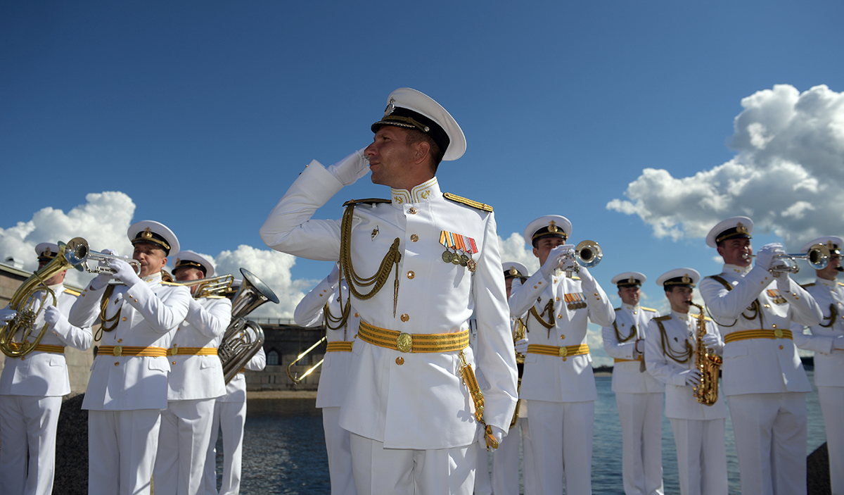 Главный военно-морской парад в Санкт-Петербурге 2021