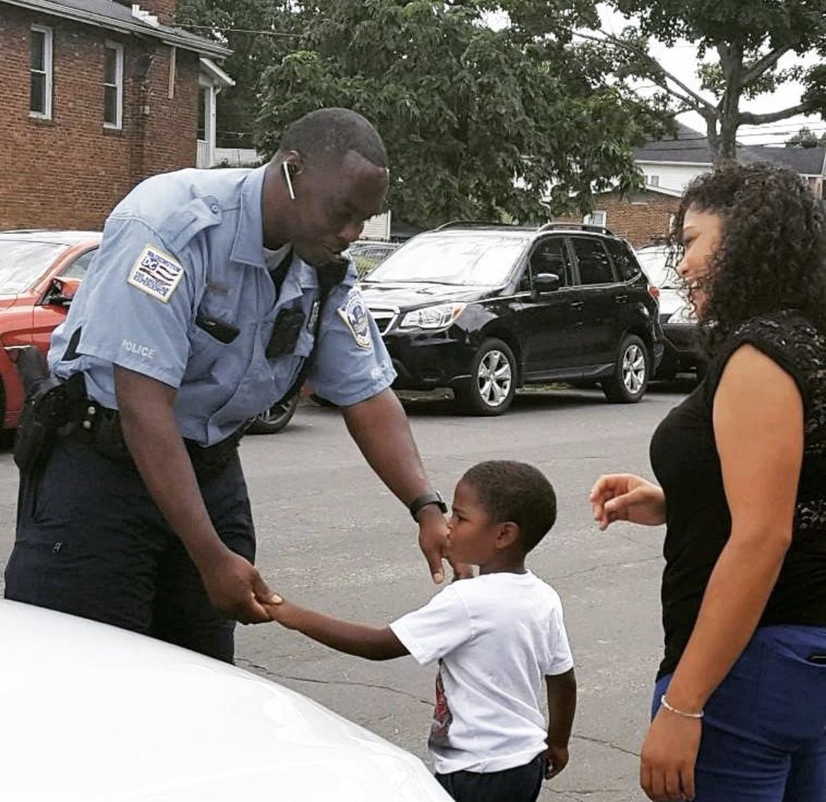When this little boy walked up to Officer Fulcher to show him his toy police car, Officer Fulcher invited him into his cruiser to see a real police car. He turned on the sirens.His mom said, “thank you, you have no idea how much this means to him!”  #BacktheBlue