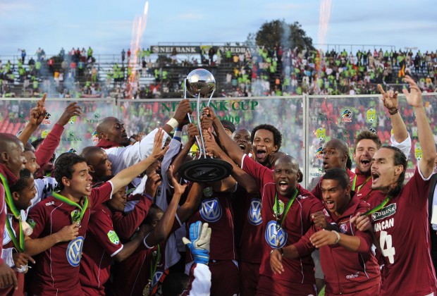 Moroka_Swallows's tweet photo. Once upon a time in Rand Stadium.
The Birds will face @ajaxcapetown
In Rand Stadium. Dear Ajax we know that pitch very well 👀
#ThePSLIsBack
#MorokaSwallows
#DubeBirds
#UpTheBirds https://t.co/p9sdUkX2hg