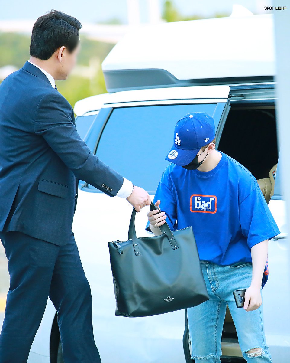 toritorizamzam's tweet photo. 고화질은 더 귀엽다,,,  미친것같음,,,진짜,,  어뜨캐?,, https://t.co/a6MQYncMri