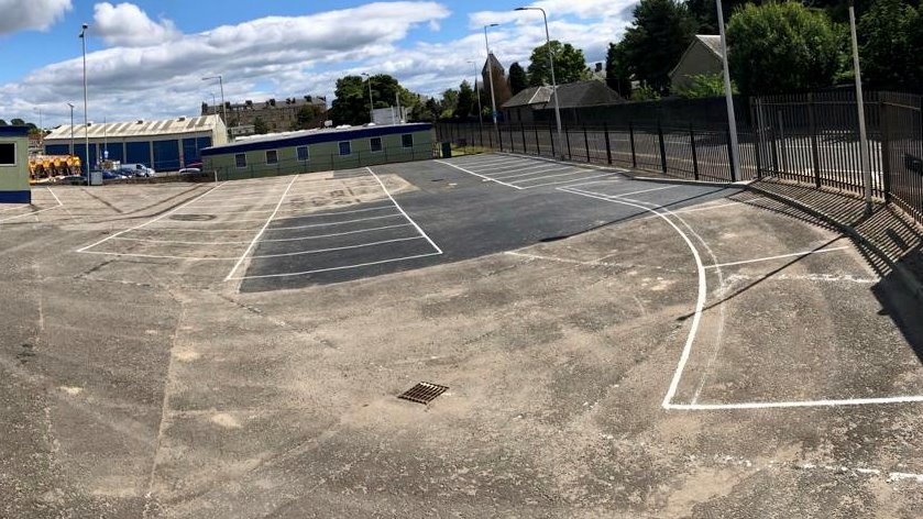 TaysideContract's tweet photo. Building demolition works complete ✔️
Civils works complete ✔️
Surfacing works complete ✔️
Lining works complete ✔️

John, our Depute in Dundee has now advised that the car park is now available to be fully used for parking. Thanks to everyone who was involved in this project.👏 https://t.co/I5c3ynDgZt