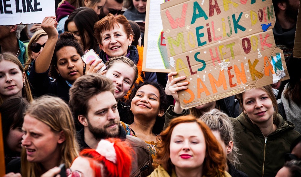 mamacash's tweet photo. OPROEP ACTIVISTEN IN NEDERLAND: Mama Cash steunt nieuwe feministische initiatieven in Nederland. Van 3 tot 31 augustus 2020 kun je subsidie aanvragen. https://t.co/GWlsg8bhqQ https://t.co/oPuC3nSAZ2