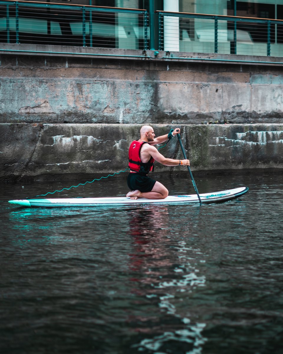BoatsGreen's tweet photo. Pop that bad boy into the 3rd gear and just drift into the sunset 🌞🙌🏻 Perhaps it time to get onto a SUP board this weekend, or even join our Trending SUP yoga classes ? 🤙🏼🔥 for more info click our link tree in our bio ❤️ ha en fin dag legender 🙏🏼 📷 @Futuredoveco #oslo #norway https://t.co/FaiFIXHjzR