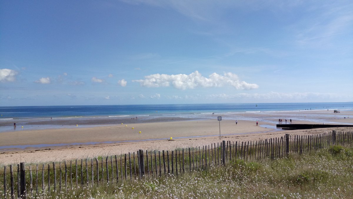 TravelsAndLove's tweet photo. Sur les plages du débarquement !
Visite de la jolie ville de #Ouistrehamen en #Normandie
#FranceMagique #MagnifiqueFrance #EnFranceAussi #PromenadeEnFrance #BaladeSympa #TravelAndLove https://t.co/XacsaSMr4B