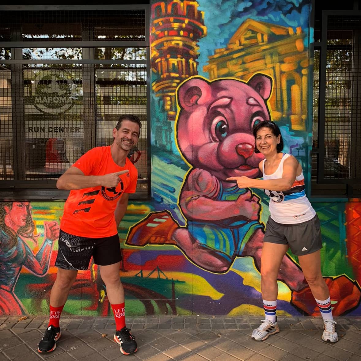 JaviHds42k's tweet image. Teamwork makes the dream work
#RunWithPassion ❤🖤💙

#MapomaRunners #MapomaTraining