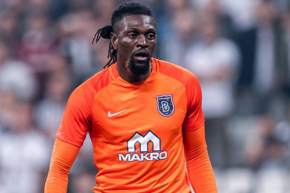 Des investissements vont progressivement être mis en place pour faire changer le club de stature, notamment avec les recrutements de joueurs confirmés (Adebayor, Emre, Clichy...)Surtout, le club abandonne alors son nom Istanbul Büyükşehir Belediyespor pour Istanbul Başakşehir.