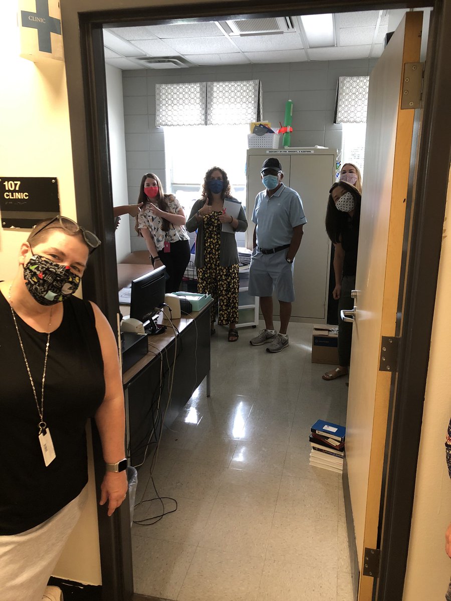 Expect2learnL's tweet photo. Day 1 of 190! Teacher planning! #SFMS2020 #scavengerhunt! Team 6. 2/4 https://t.co/jX2wkIbVMA