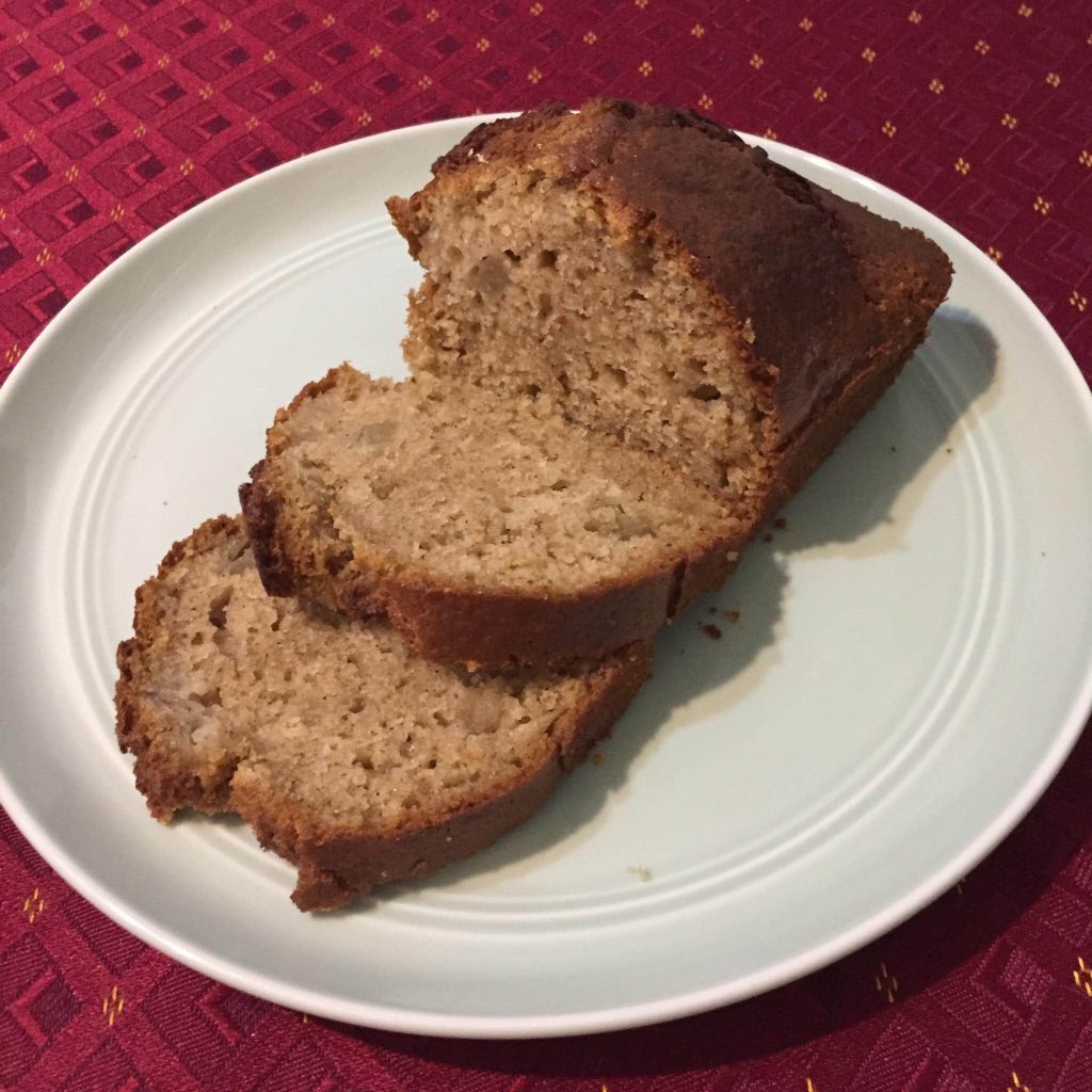 eabrina's tweet image. late to the baking party, but having fun

#dessertsTOdeStress 
#pandemicDiary