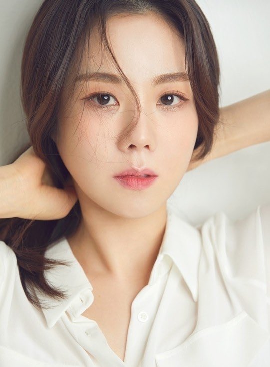 infodrakor_id's tweet photo. #HanDaMi dikonfirmasi bergabung dalam cast drama SBS #DoYouLikeBrahms π https://t.co/U2jbdEgJZQ