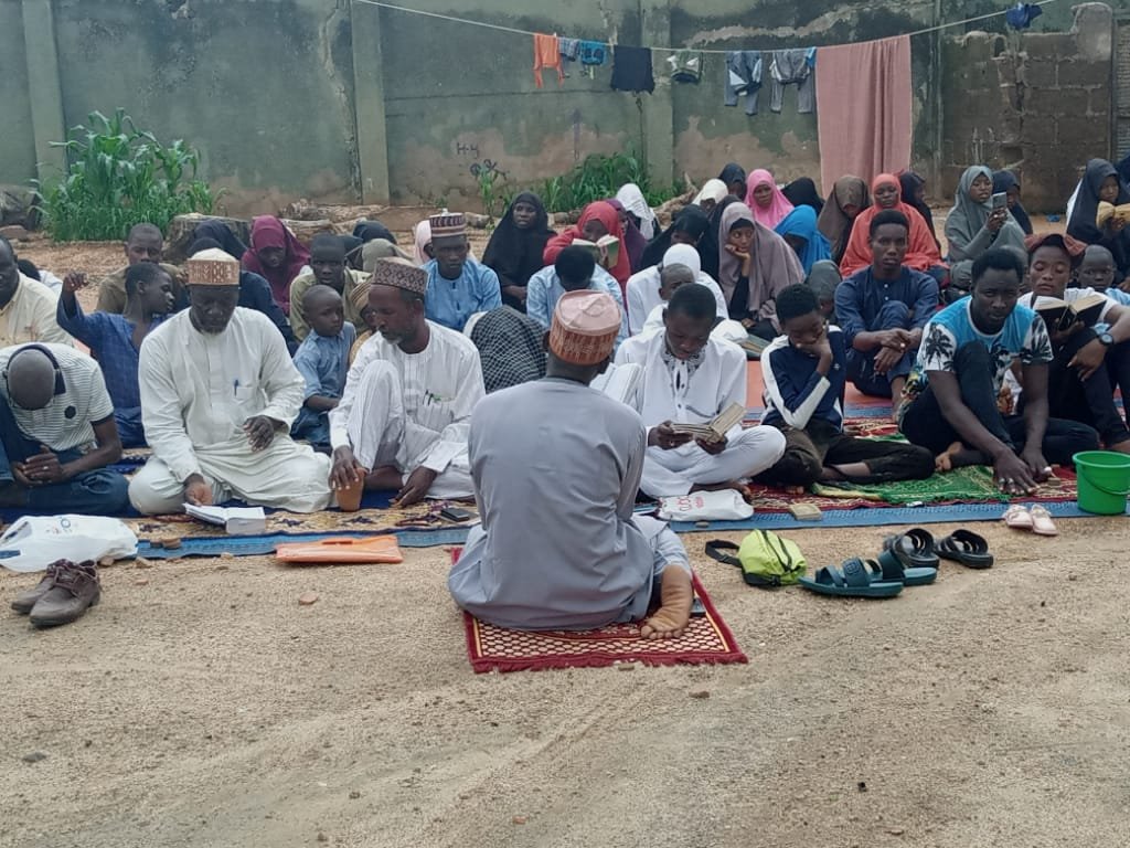 GhaleebunN's tweet photo. Directly from the ongoing Yaumul Arfa Aamal in Bauchi.
👇👇👇👇👇👇👇 https://t.co/XMfbH3y2S3