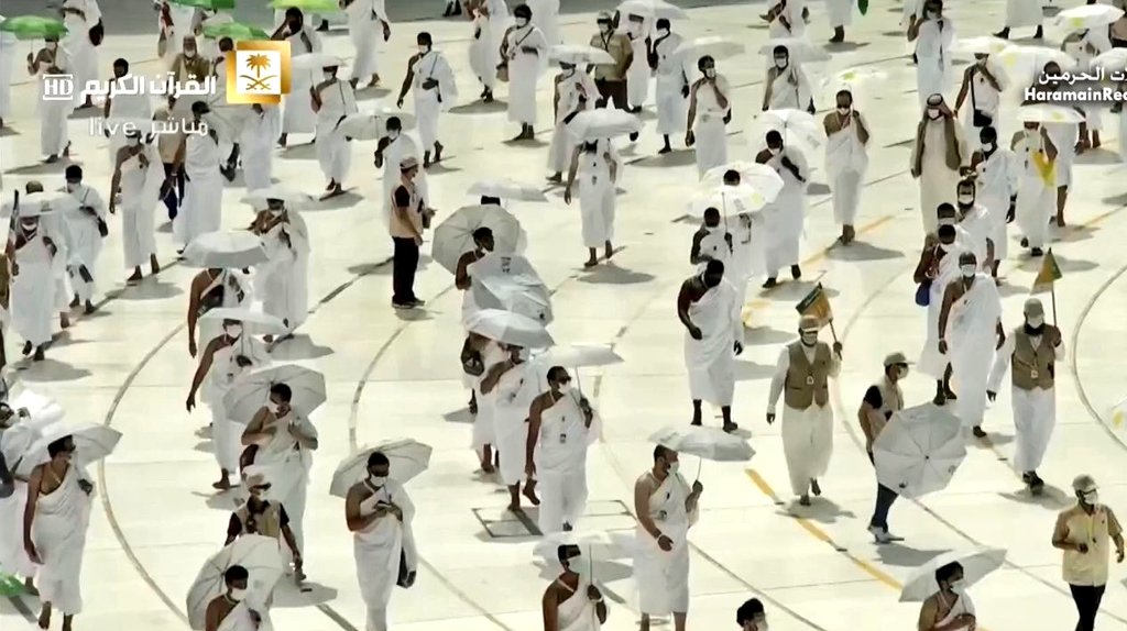 b08783b374dd47e's tweet photo. “Labbayk, Allahumma labbayk, labbayk la sharika laka labbayk, Innal Hamda wan nimata laka wal mulk, la sharika lak.”
#Hajj2020 https://t.co/YSNYHebJEE