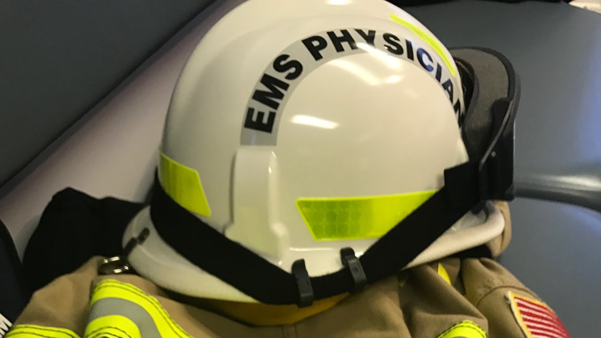 BrownEMSDiv's tweet photo. and just like that our website refresh is complete!  See https://t.co/WBnbnsx8xd for more information on all of the great work our EMS Division is doing to improve patient care in RI and beyond, including our @acgme accredited EMS Fellowship!  @Brown_Emergency @BrownEMRes https://t.co/aOu6qvT1R5