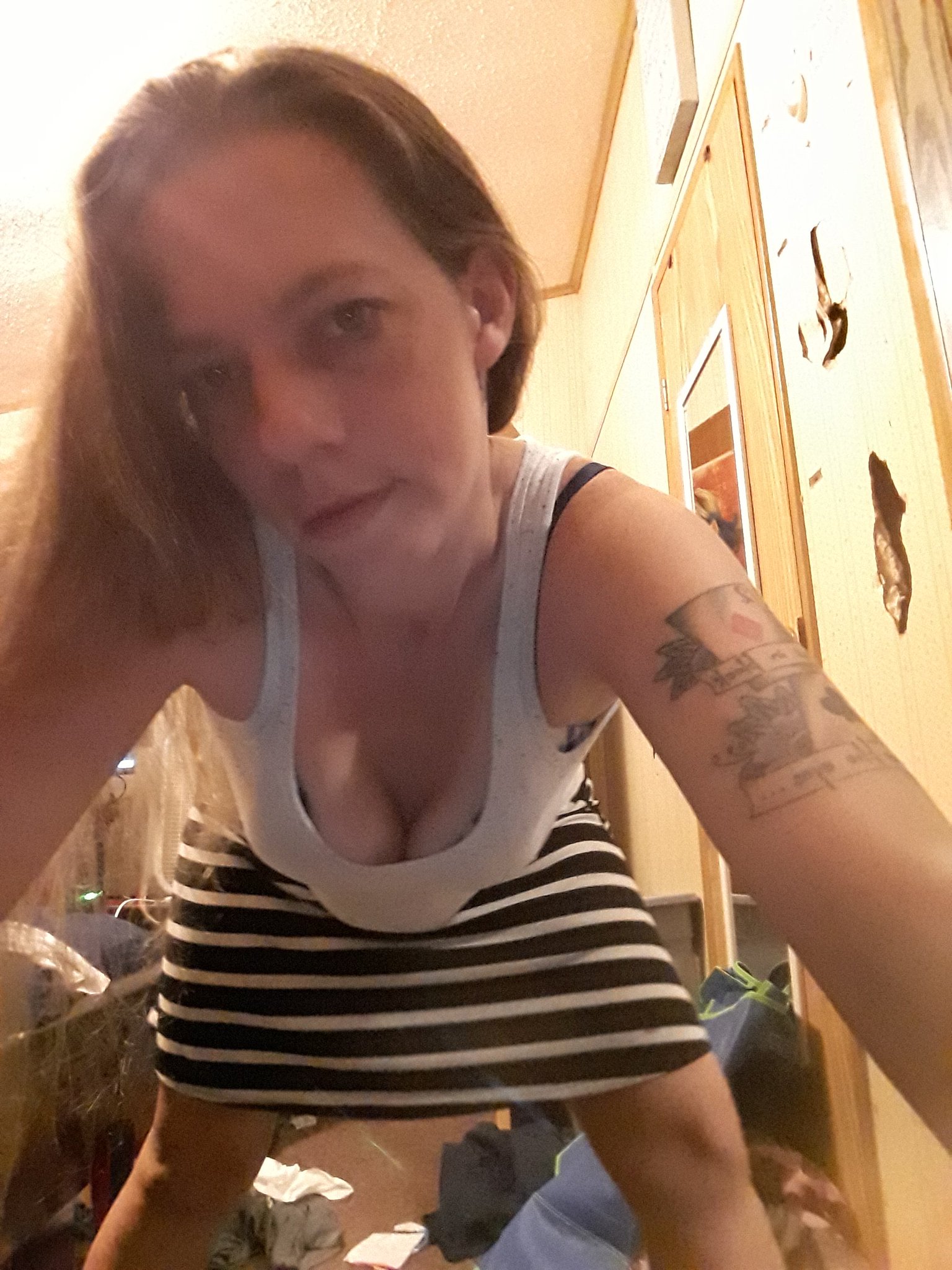 New videos uploaded to chaturbate and pornhub. Go check them out link in bio. #ibetwewilldothat #chaturbate #FDAU #cumlovers #cumland #couple #HumpDayMotivation #humpdayvibes https://t.co/sauiSFHgf1