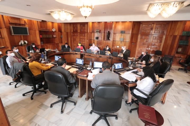 OJGuatemala's tweet photo. #OJAhora | Se realiza el Pleno de Magistrados de la Corte Suprema de Justicia.
#OJGuatemala
#PlenoCSJ https://t.co/ANbq8rGZGX