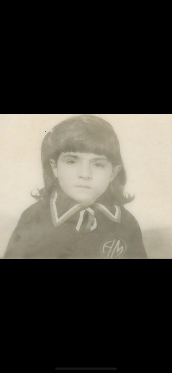 victoriaruffo31's tweet photo. Hace muchos años,en la escuela! 🎈🎈🎈 https://t.co/VR0LQygo7m