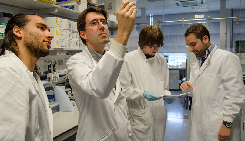 LongevityTech's tweet photo. Professor João Pedro de Magalhães on different areas of #Longevity. "Still lots of work to do...” #senescence #investment #FirstLongevity @jpsenescence https://t.co/PnfoxxaKHG https://t.co/DAzG9ZWqq4