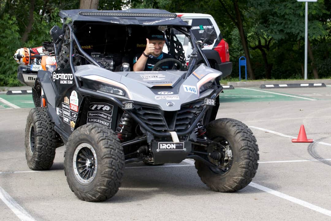cfmotoracing's tweet photo. Baja Lithuania " Perimetras 4x4"
Just Started
#cfmoto #cfmotoracingteam #cfmotofactoryracingteam #ironbaltic #ironbalticatvaccessories #itptires #liquimoly #specialistplius #tukadatech #cfmoto #perlas #perlodraudimas #race #sand #SSV #ssvrace #atv #atvrace #perimetras4x4 https://t.co/z0lUOqpyUj
