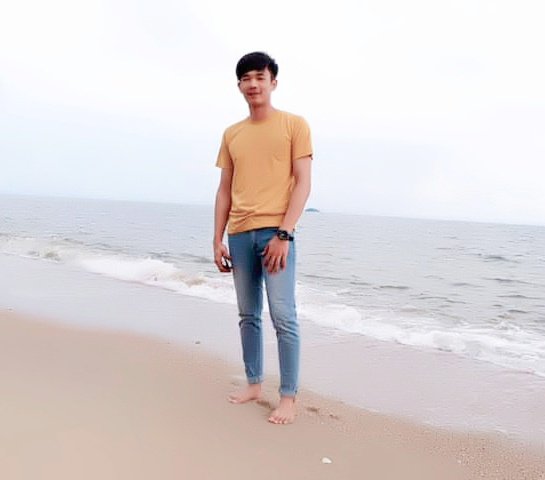 ApiwatMHK's tweet photo. อย่าว่าแต่ปากดีเลย เอวก็ดี 😜 https://t.co/bgs7CFhmJu