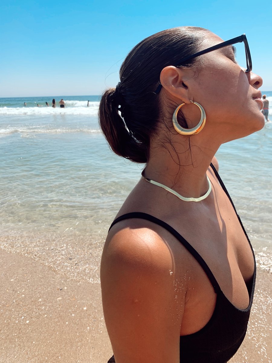 shopbyovie's tweet photo. Martina Hoops a summer fav #byoviebabe #byovie https://t.co/lP9NjNoGag