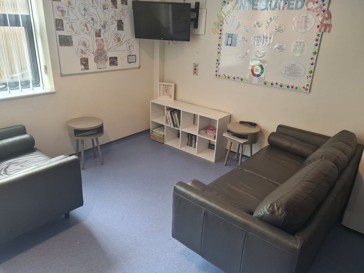 Helen Large (Stockport Neonatal Unit) tweet media