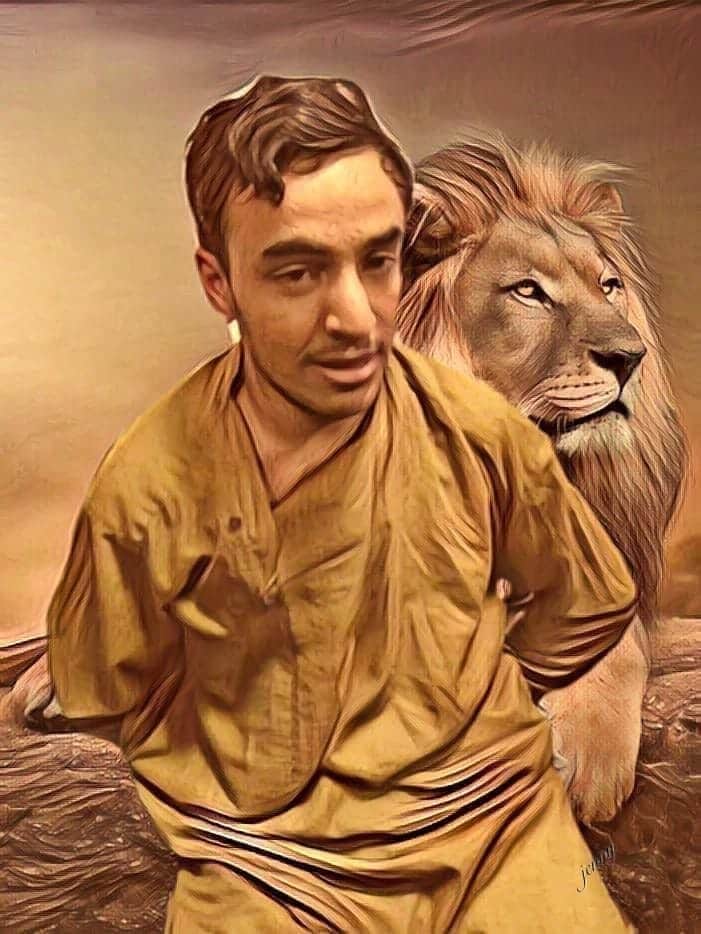 AkmalMalic's tweet photo. حجت نہ پیش کیجئے کوئی فضول میں
ہم انتہا پسند ہیں عشق رسولﷺ میں #غازی_کاپیغام_گستاخ_کی_سزاموت https://t.co/2bxdsE4O6f