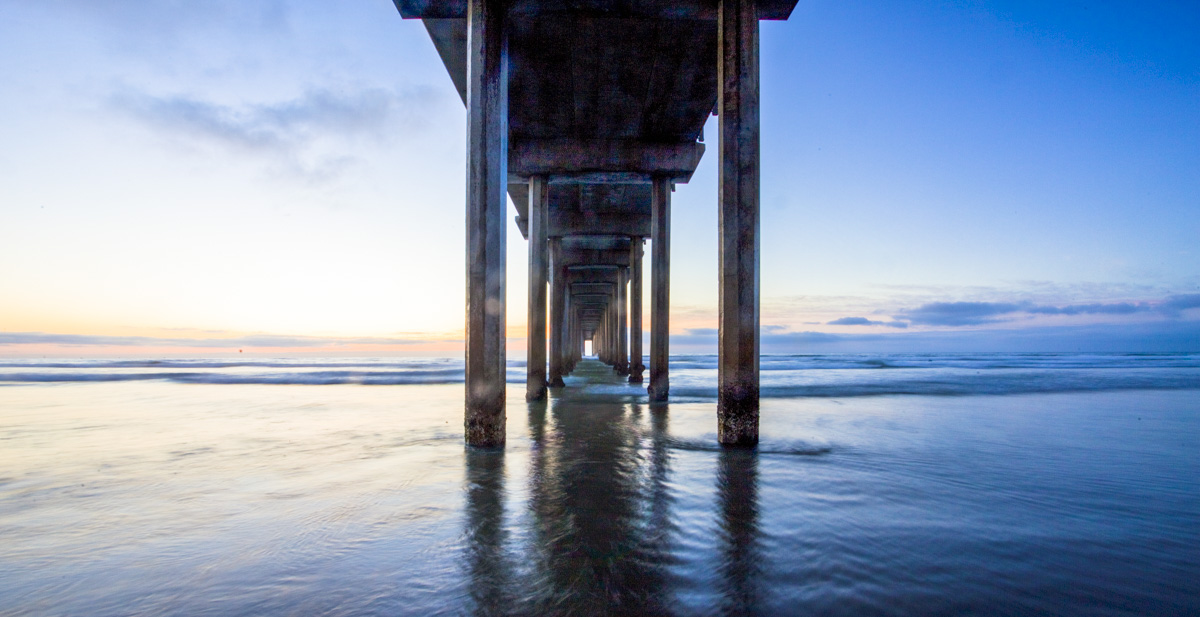 scottpapek's tweet photo. “Be alone with the sea for it is there you will find answers to questions you didn’t realize exist.” – Khang Kijarro Nguyen
#reinventmindset #oceanart #cali #wednesdaymotivation
@lajolla @VisitCA https://t.co/W3HA9DxNh2