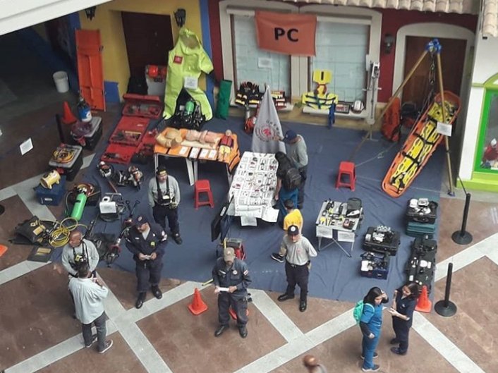 7cesarortiz's tweet photo. Después del sismo de Caracas del 67 y a sus 53 años, GREMCA  como Centro de Entrenamiento de Rescate Urbano del país,  incorpora estándares actualizados para formar  técnicos en Búsqueda y Rescate en Estructuras Colapsadas del continente. @Insarag https://t.co/rK96NQe7tc