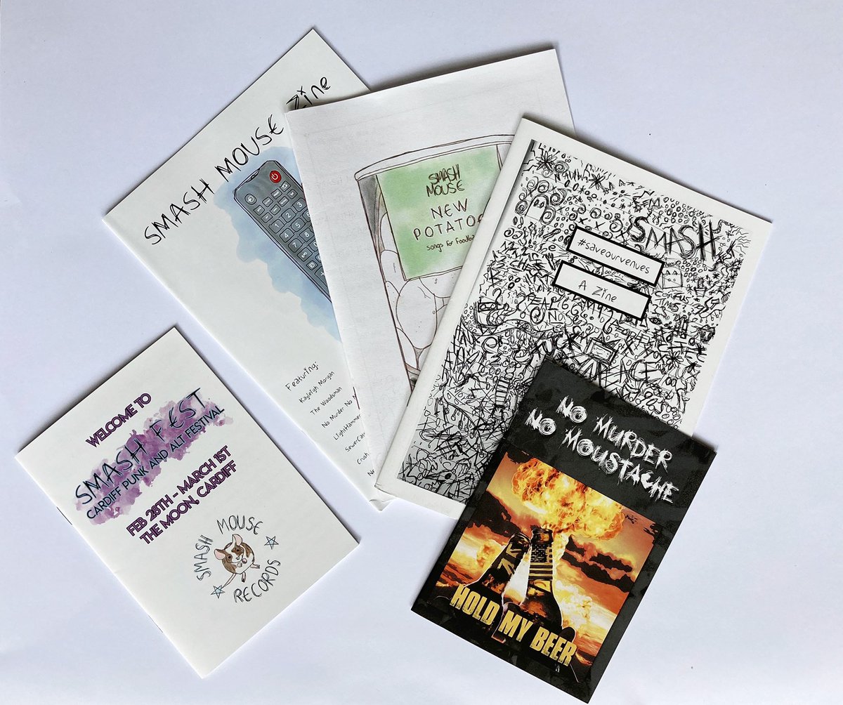 CollectiveSP's tweet image. Big thanks to @Beth_is_sleepy for donating some @smashmouserecords zines to our Cardiff space library!