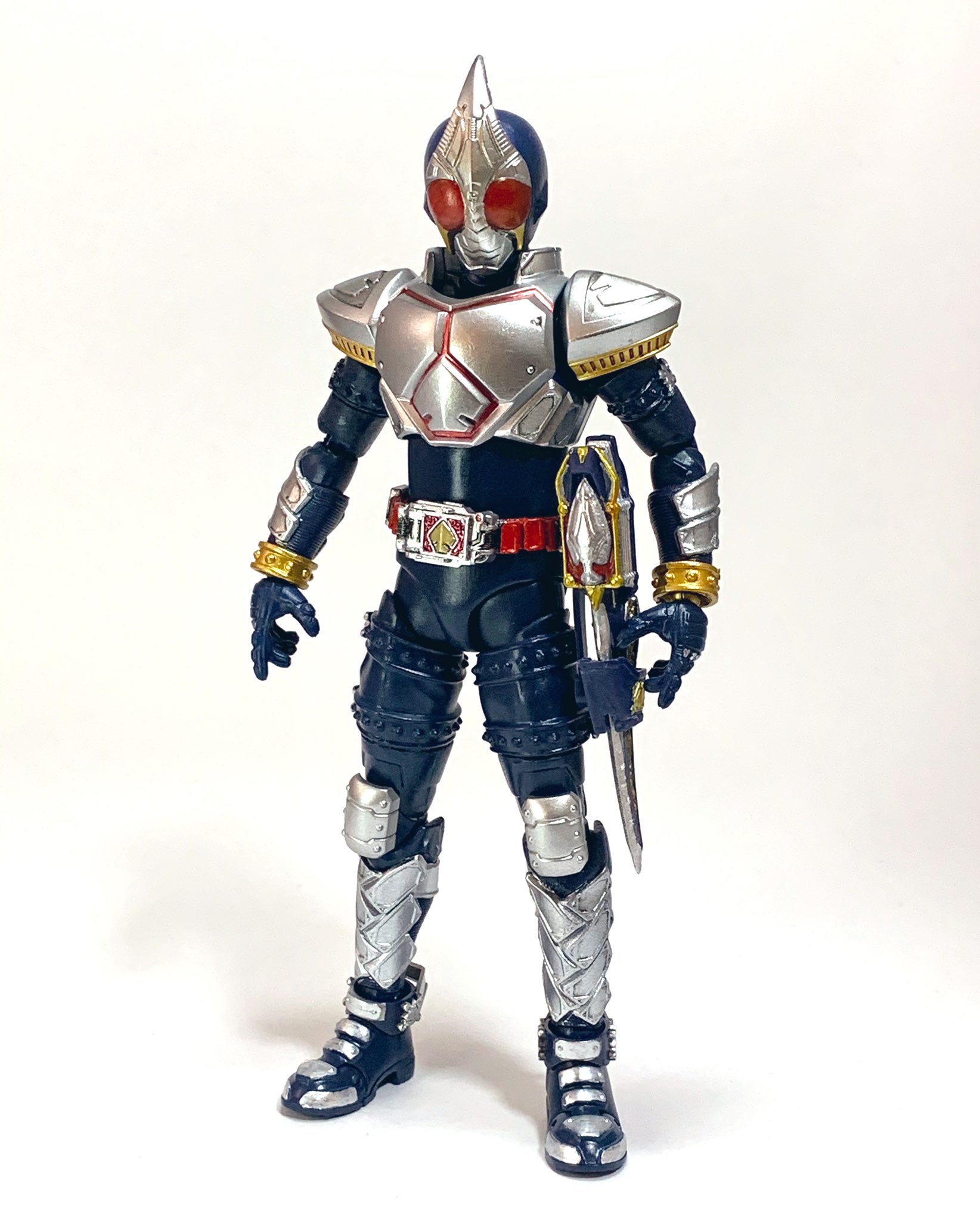 改造品S.H.Figuarts 真骨彫 仮面ライダーブレイドキングフォーム 発光 改造品S.H.Figuarts 真骨彫 仮面ライダーブレイドキングフォーム