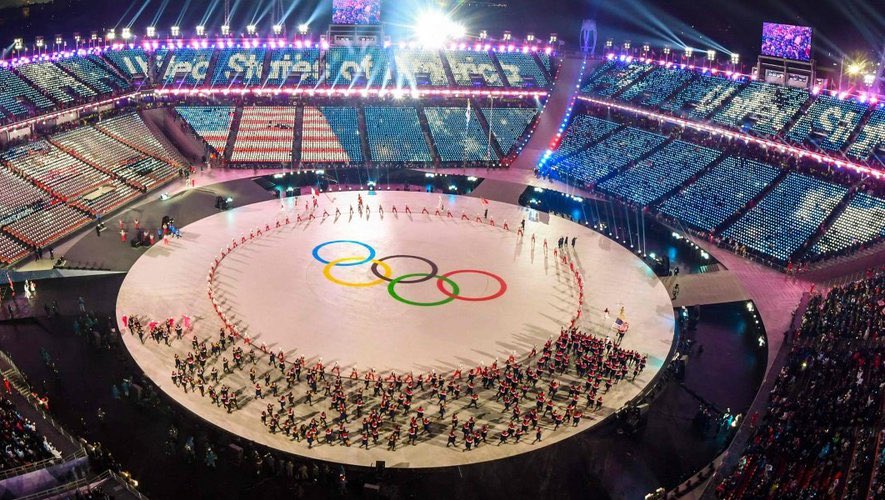 Fano n’avait que 4 jours pour réaliser la cover qui était principalement inspiré par les cérémonies d’ouvertures des Jeux Olympiques.Pour se faire plusieurs photos de Young Thug seront prise par son directeur artistique.