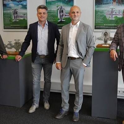 ind_armaturen's tweet photo. Schroeder Valves und ArmaSys kooperieren https://t.co/XjkabSajgj @ind_armaturen https://t.co/7TxhL46Kf0