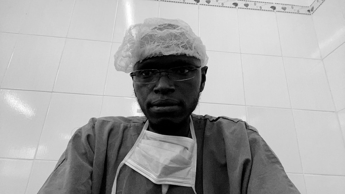 arumwesta's tweet photo. 7 hours later!
Operating in low resource settings means handswen instead of stapled anastomoses.
No energy devices.
That consumes time.
#IvorLewis #Esophagectomy.
#OperatingInTheTropics.
#CancerSurgery
@deche2002 @NjihiaB @DrMercyKorir @AfricanSurgery https://t.co/iXhrYn48bC