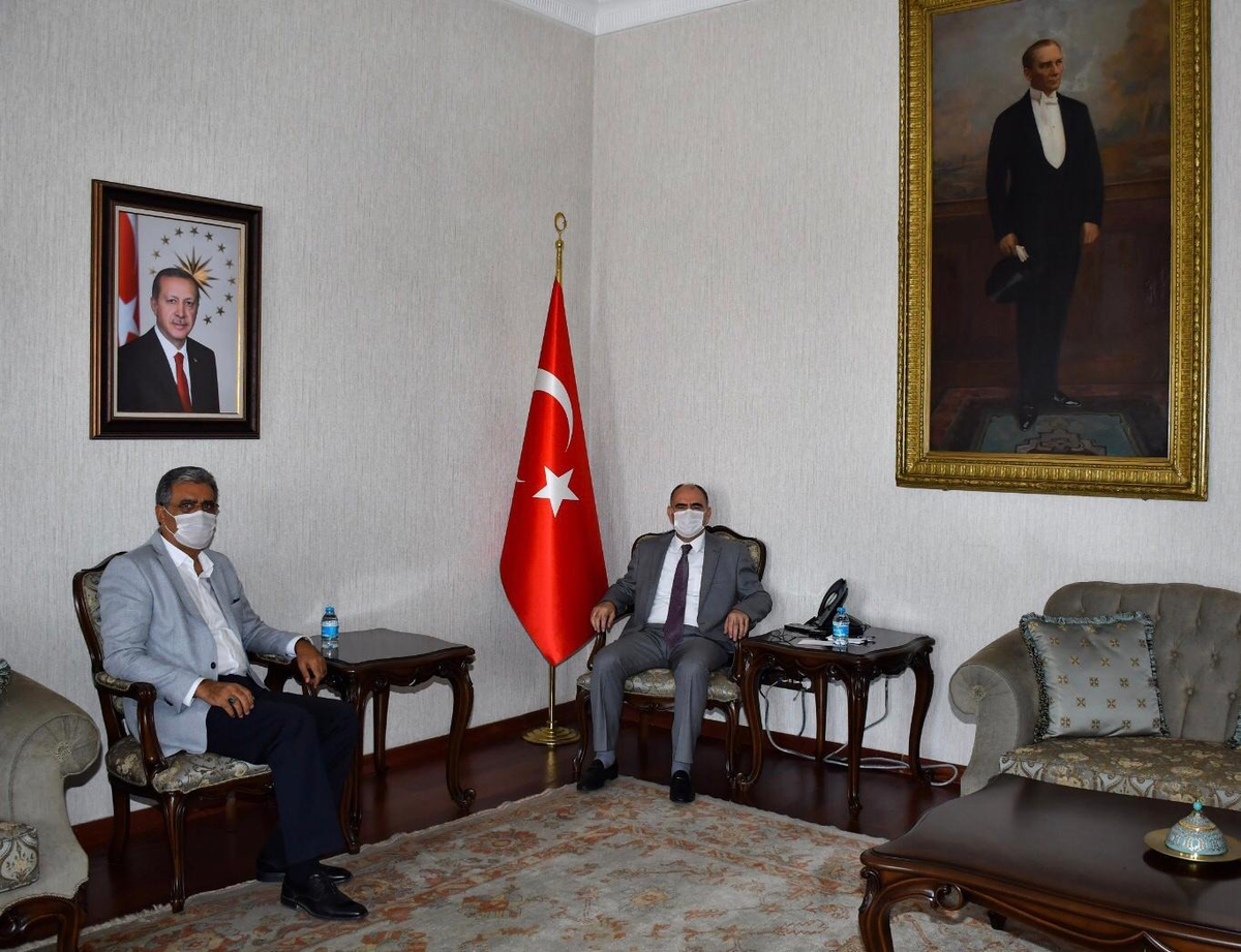 recep_konuk's tweet photo. Valimiz Sayın Vahdettin Özkan'a hayırlı olsun ziyaretinde bulunduk, Konya için, hemşehrilerimiz için harcayacağı mesaide dualarımızla birlikte desteğimizle de yanındayız. https://t.co/dhILuktxtK