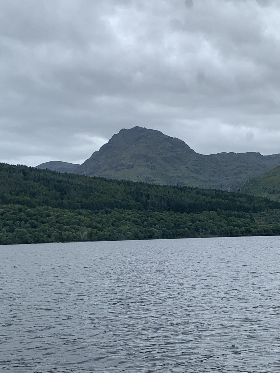 face_collie's tweet photo. Loch Lomond cruise. #lochlomond https://t.co/zpqUJ1O4NT