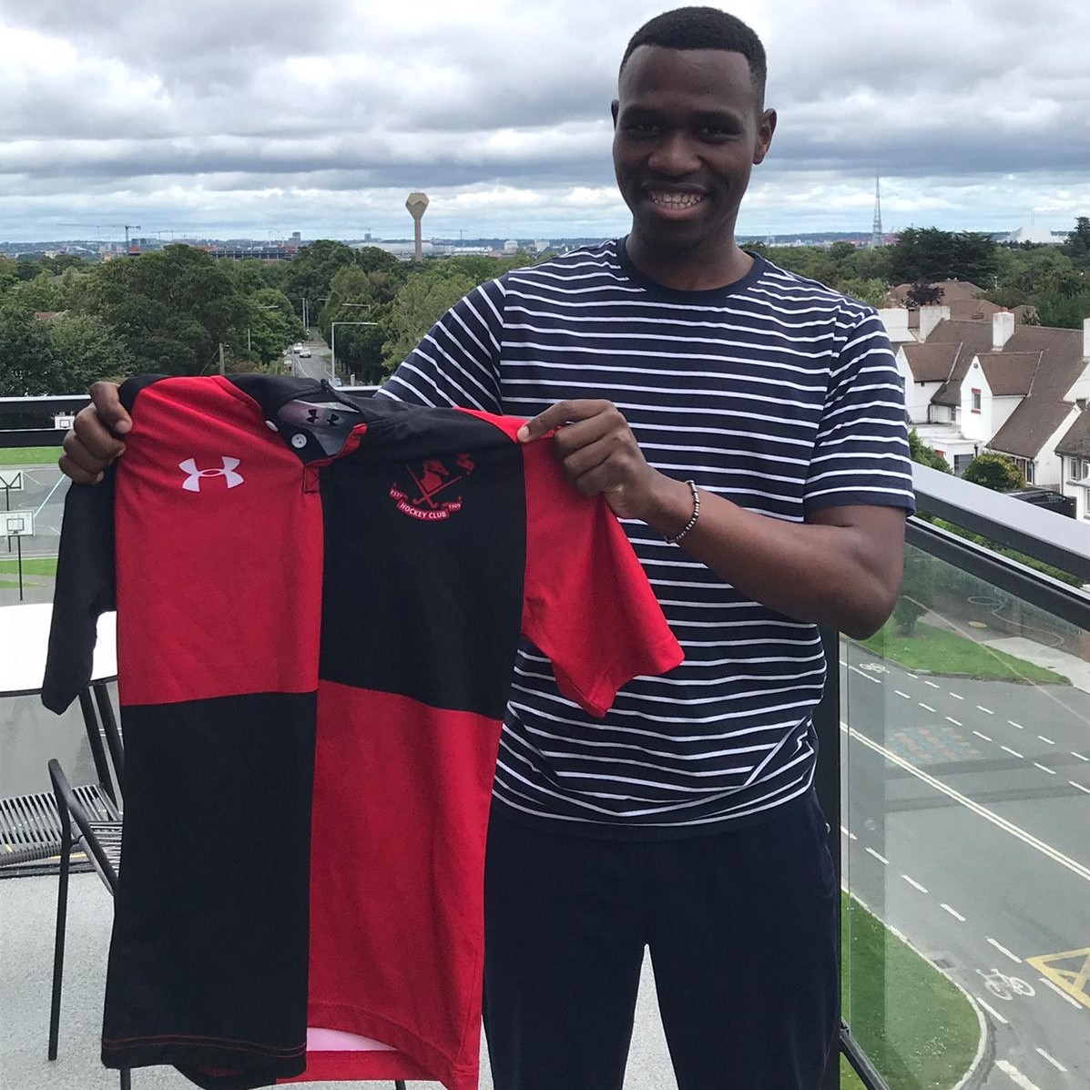 #TuksSport: HOCKEY PLAYER OF THE WEEK

South African field hockey international player, Peabo Lembethe of #TuksHockey, has signed with <a href="/YMCAHC/">YMCA Hockey Club</a> in Ireland.

💬 "It has always been a dream to play in Ireland..."

🗞️ Read more on ow.ly/17m850ALl0w

#Elevate2Greatness 🌟💡