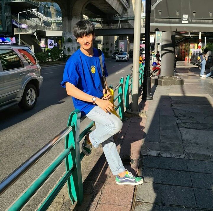 Day 95:  @Tawan_V, the son of the sun enjoying his day under the heat of the sun. Glad to see you're having fun everyday. Please stay hydrated and always wear your mask. ฉันรักคุณ   #Tawan_V