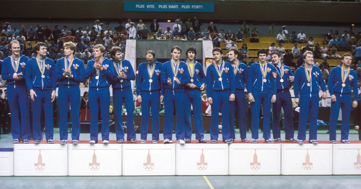 DHB_Teams's tweet photo. 🔙 #OnThisDay: Genau vor 40 Jahren haben die DDR-Männer Olympia-Gold in Moskau geholt! 🥇 #ThrowbackThursday #WIRIHRALLE #aufgehtsDHB #Handball 
_ _
📸 Imago Images/ITAR-TASS https://t.co/VSmmadzsCJ