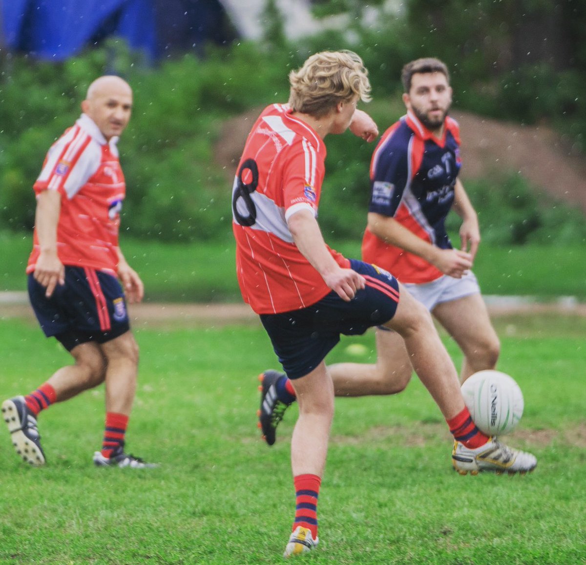 Join us for another summery training session tomorrow evening @ 7:30pm in Nied! 🙂Frankfurt Abú! #gaa #frankfurt #sportinhessen #gaelicfootball #gaelicgameseurope #germany #ireland #summertime #summervibes #cantseecantbe #lgfa #20X20 #frankfurtsarsfields