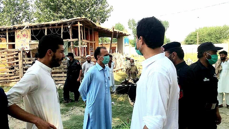 FazalRaahim's tweet image. Implementation of SOPs in cattle market.The struggle continued..
#pakistanmakingprogress