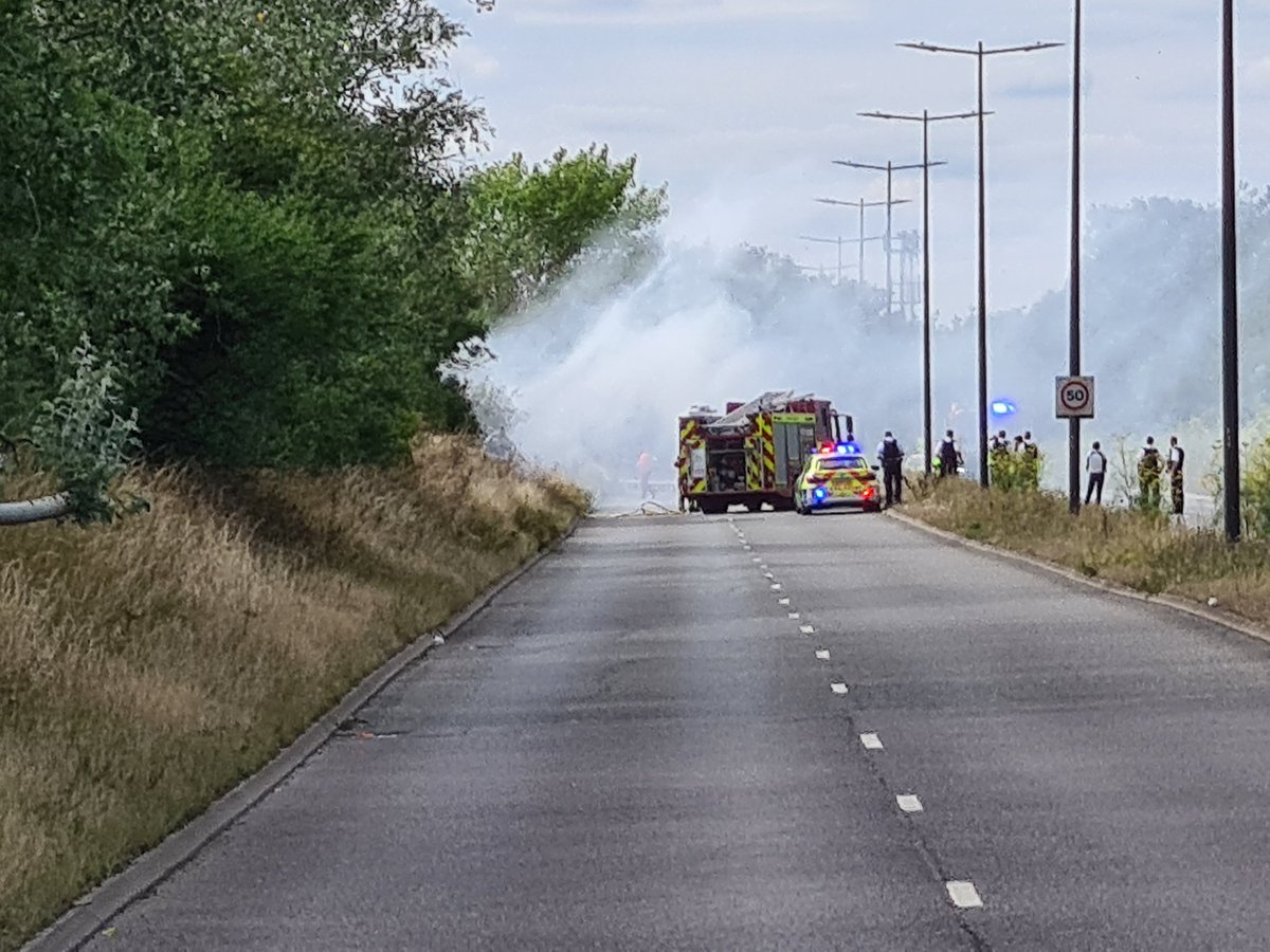 Your rail replacement bus will be late today due to a bushfire #thamesmead