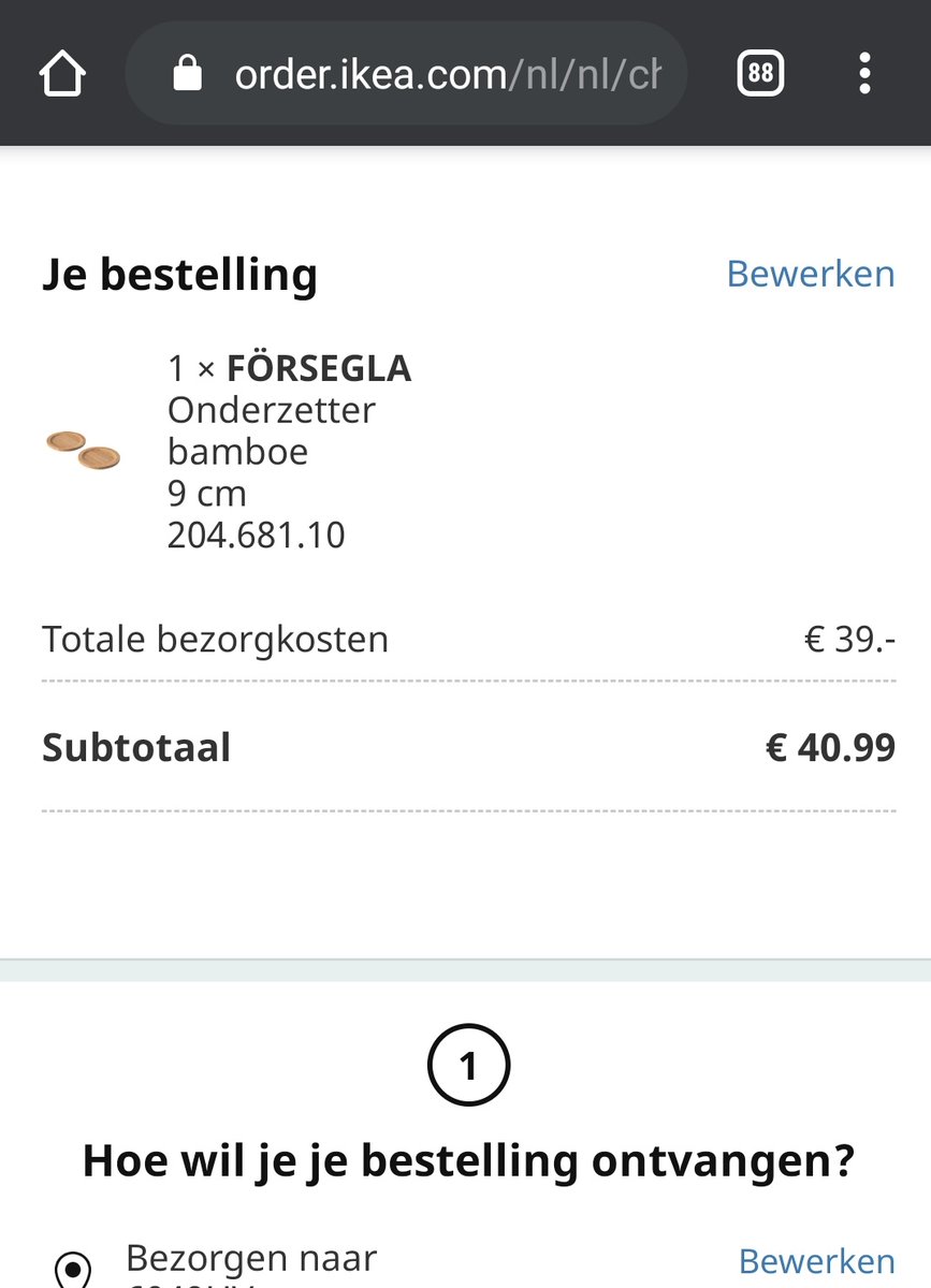 kuijpers_rolf's tweet photo. @IKEAHelpt Hallo,

Bij het bestellen van artikel 204.681.10 (FÖRSEGLA onderzetters) worden de verzendkosten verhoogd van € 2,99 naar € 39,00. Het lijkt mij niet dat jullie onderzetters met een vrachtwagen moeten komen brengen ipv met PostNL? Foutje, wil ze toch graag hebben! https://t.co/UOt5SIYXRE