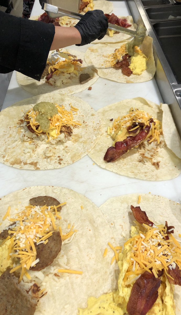cubuffspnd's tweet photo. What’s cooking at CU’s fueling station today? #performancestartswithfood #burritowedsday https://t.co/bYIzYNNRVy