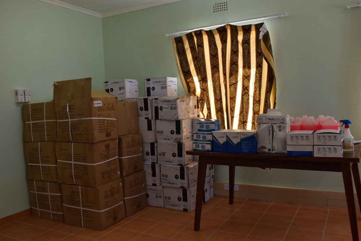 orangebw's tweet photo. It is our collective responsibility to fight this pandemic and preserve the well-being of the country together. We believe that these donated items will help the essential workers in the Ghanzi region fight the COVID-19 battle on our behalf with ease.#OrangeFoundation #Orange4G+ https://t.co/WVJB9yYAJl